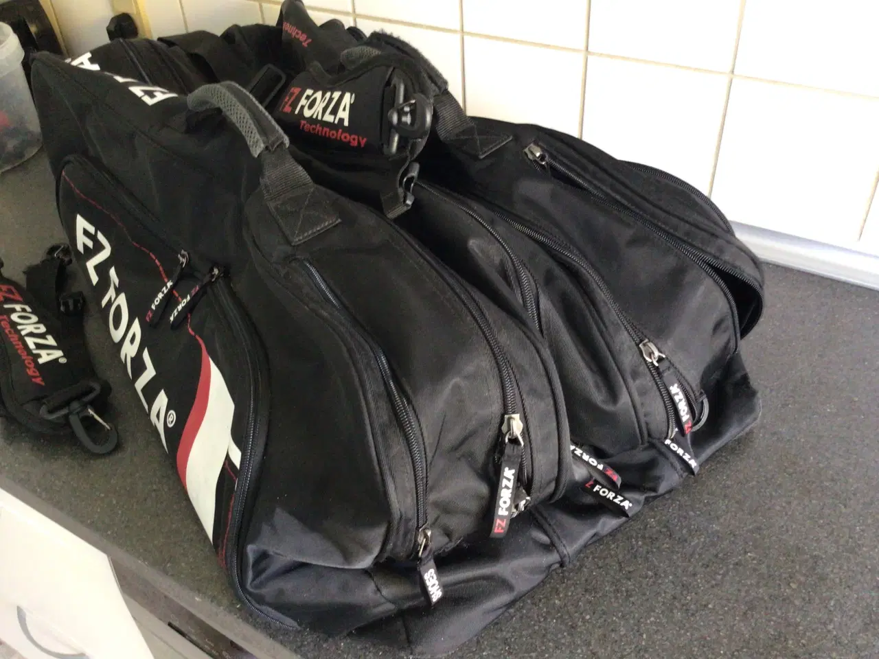 Billede 2 - Forza sportstaske og 4 tennisketsjere
