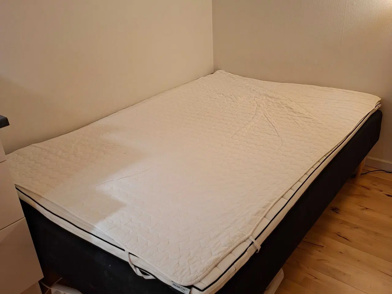 Billede 2 - Seng m. rullemadras