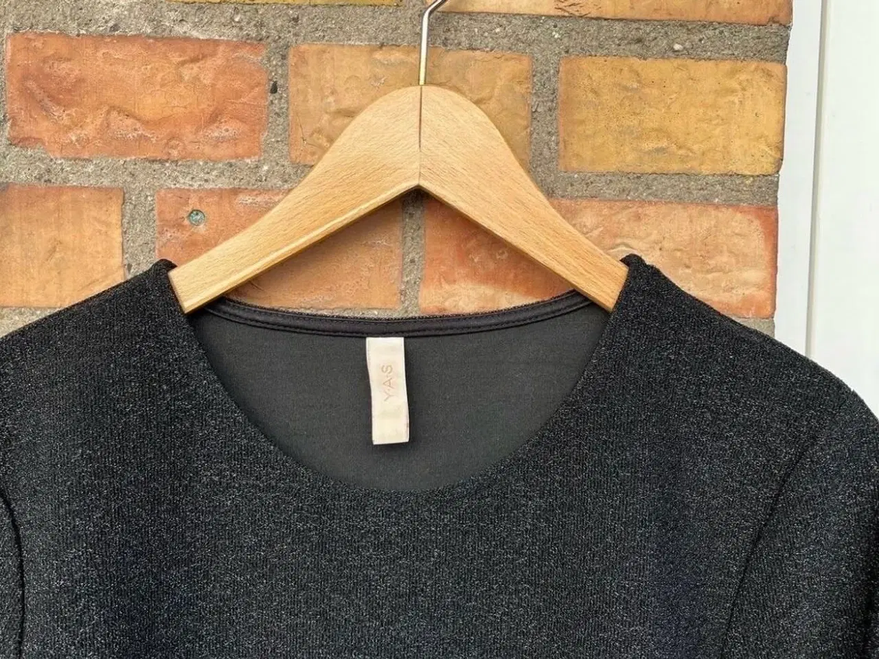 Billede 2 - YAS bluse