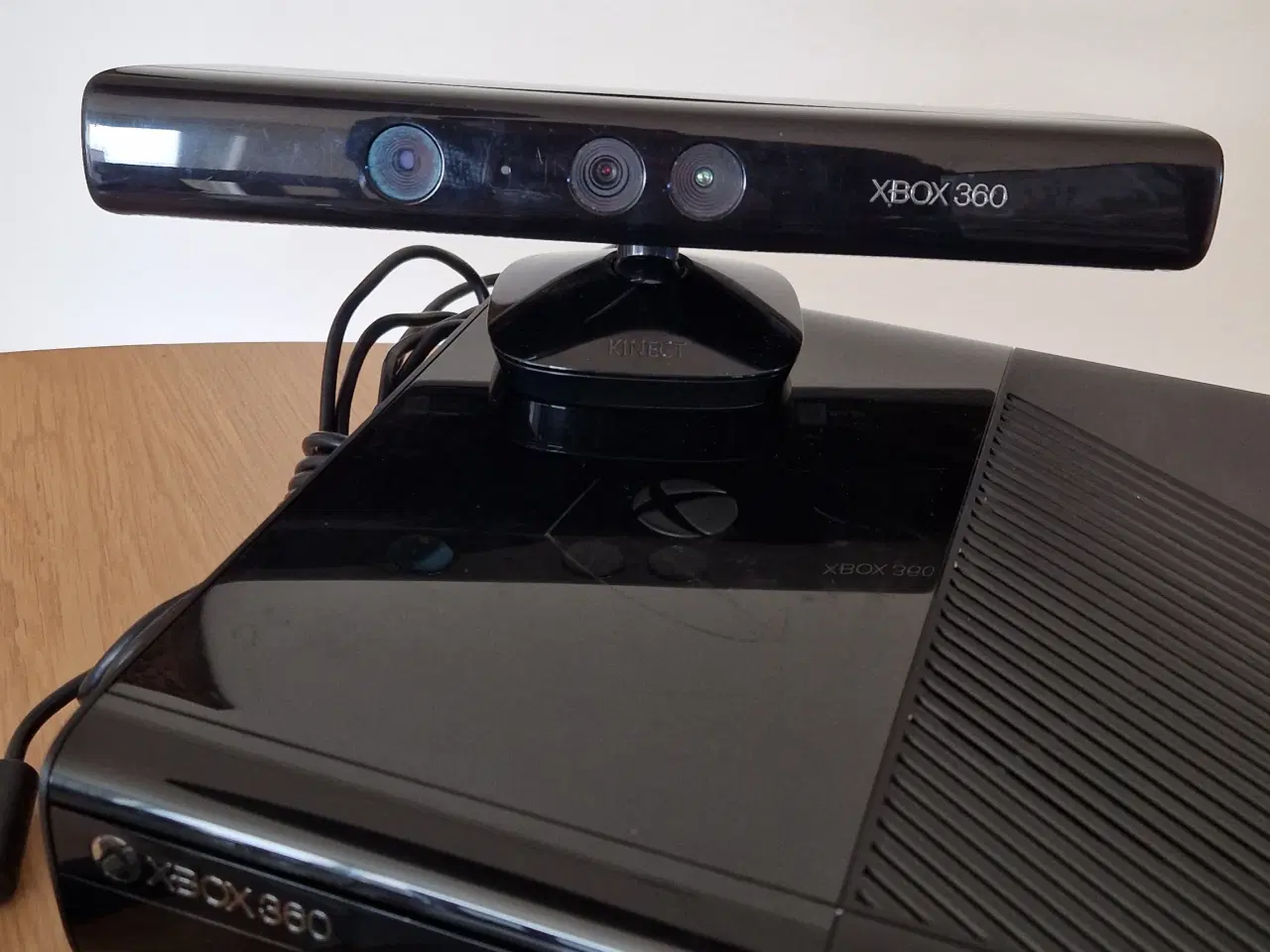 Billede 4 - 🎮 Xbox 360 E 250GB + Kinect