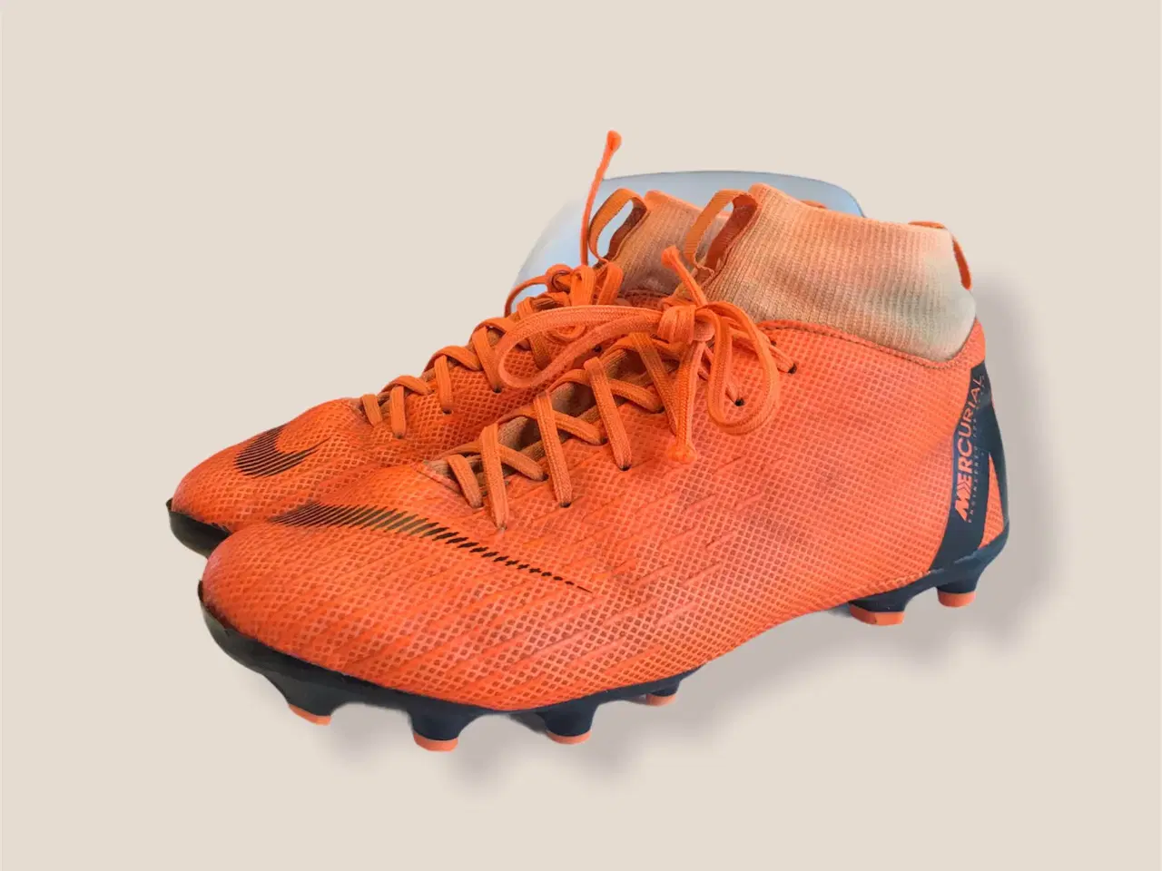 Billede 1 - Orange Nike fodboldstøvler str 36,5