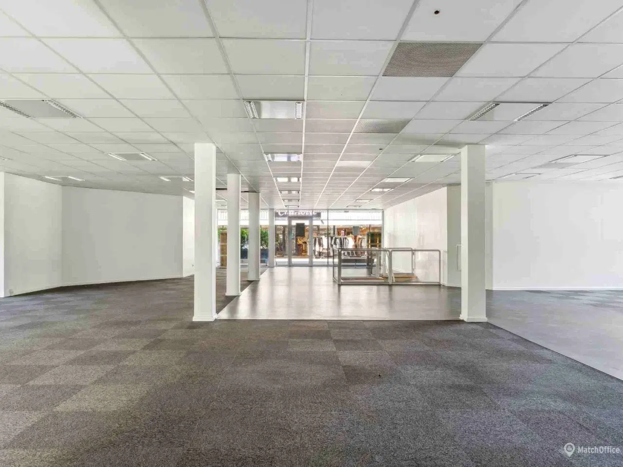 Billede 7 - Stort og attraktivt butikslokale i hjertet af Egedal Centret