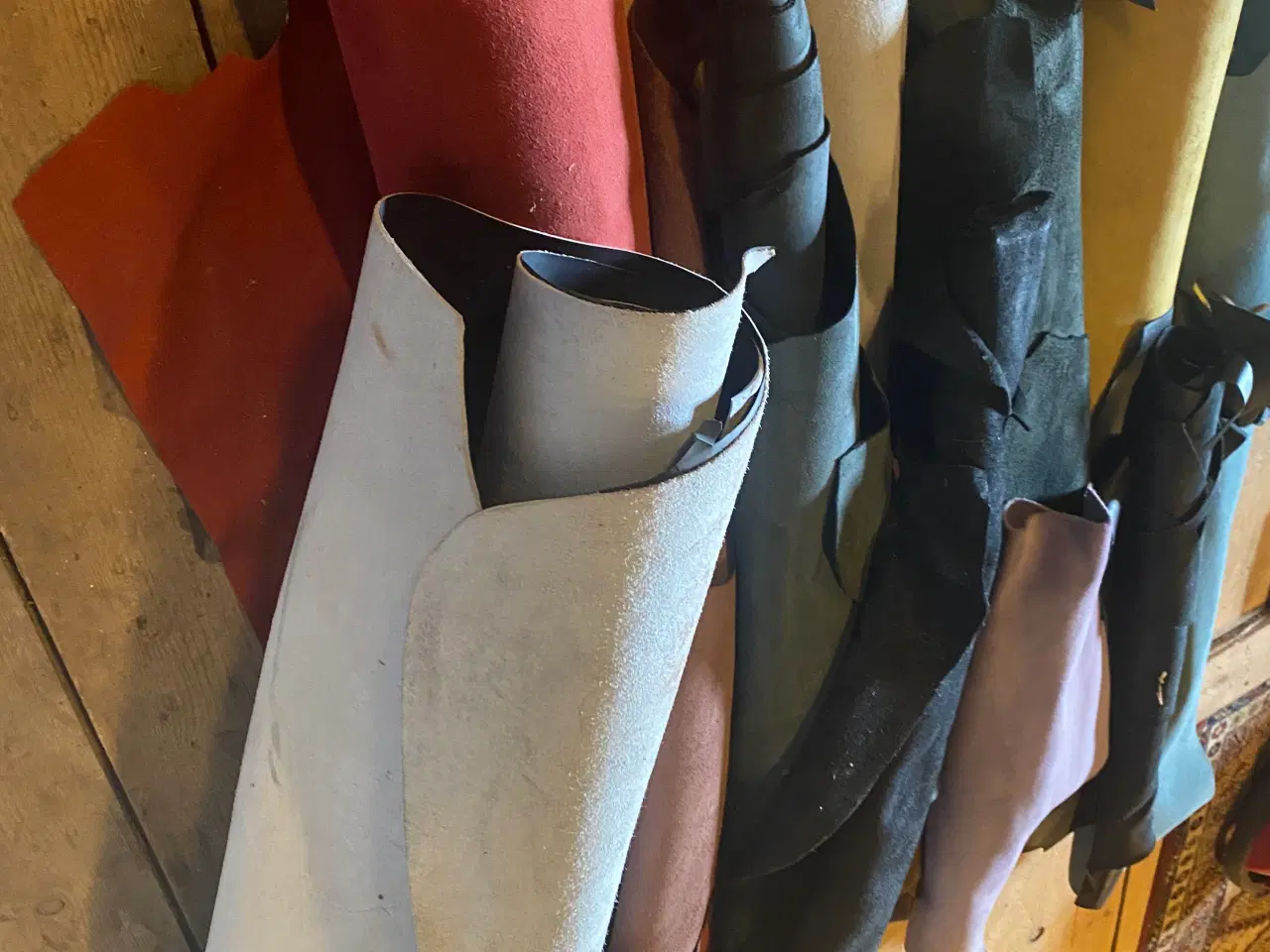 Billede 2 - 10 ruller skind