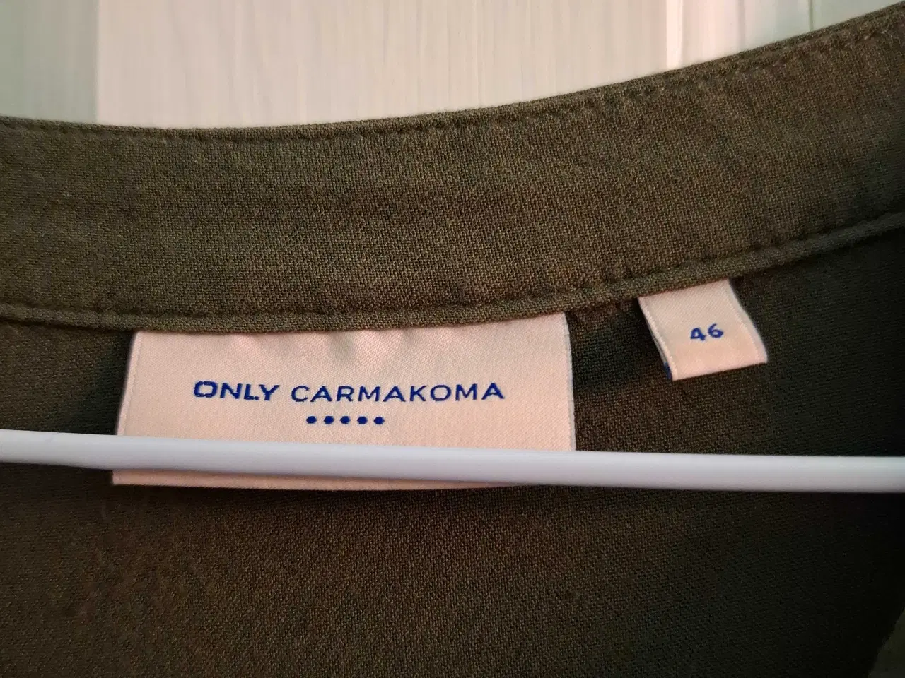 Billede 3 - Flot grøn trøje fra Only Carmakoma i 46