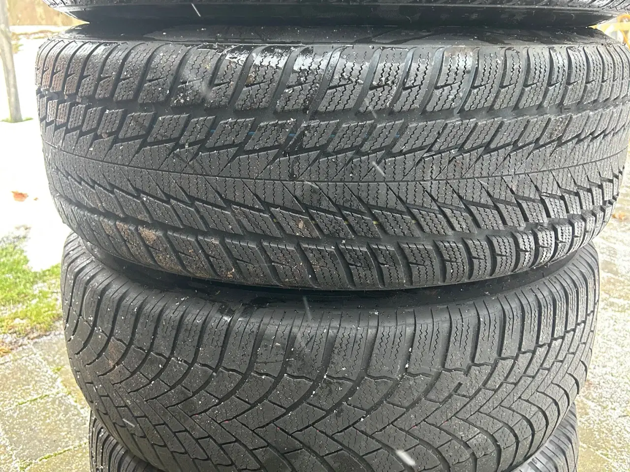 Billede 4 - Dezent alufælge med vinterdæk 