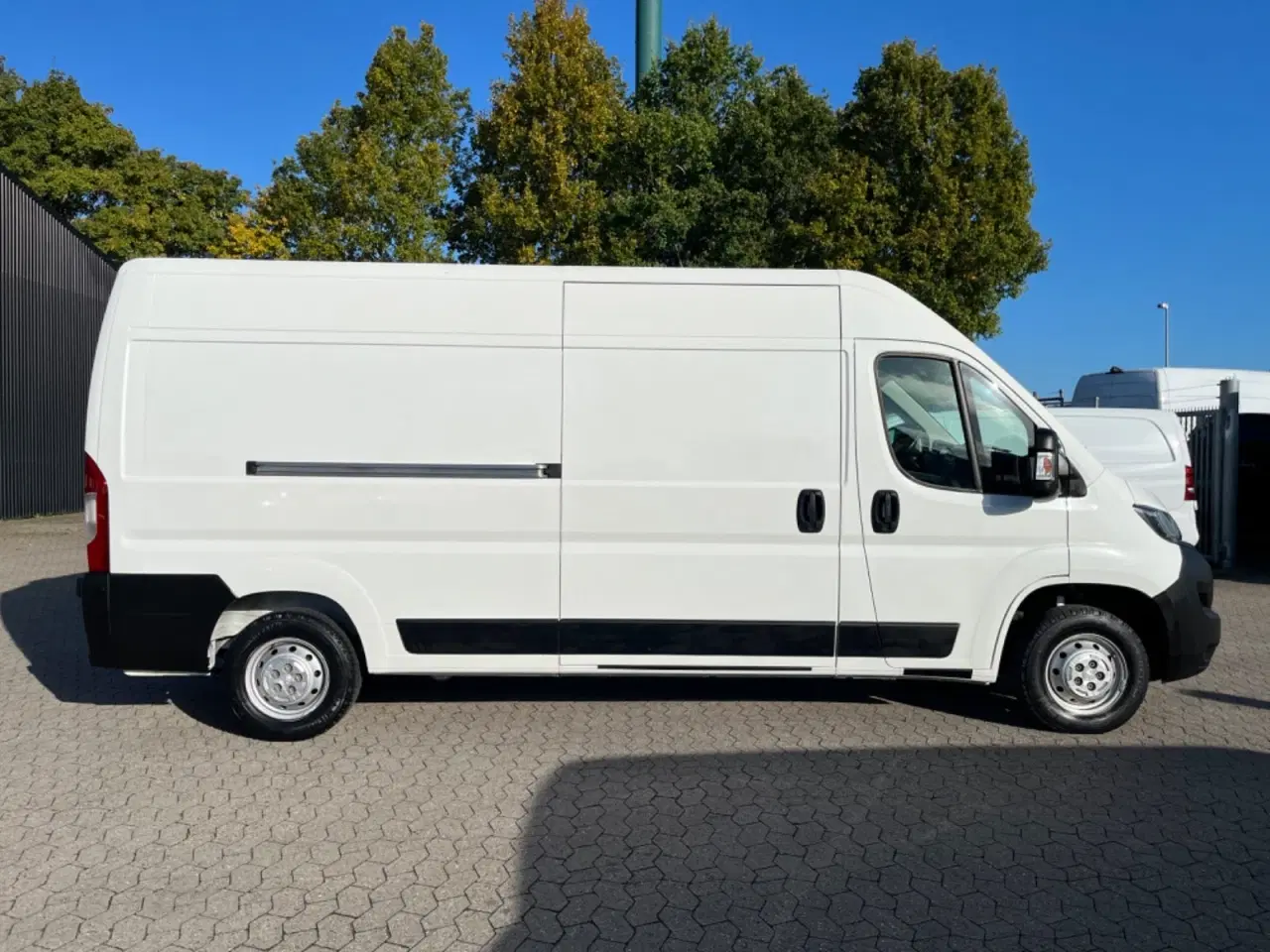 Billede 5 - Peugeot Boxer 335 2,2 BlueHDi 140 L3H2 Premium