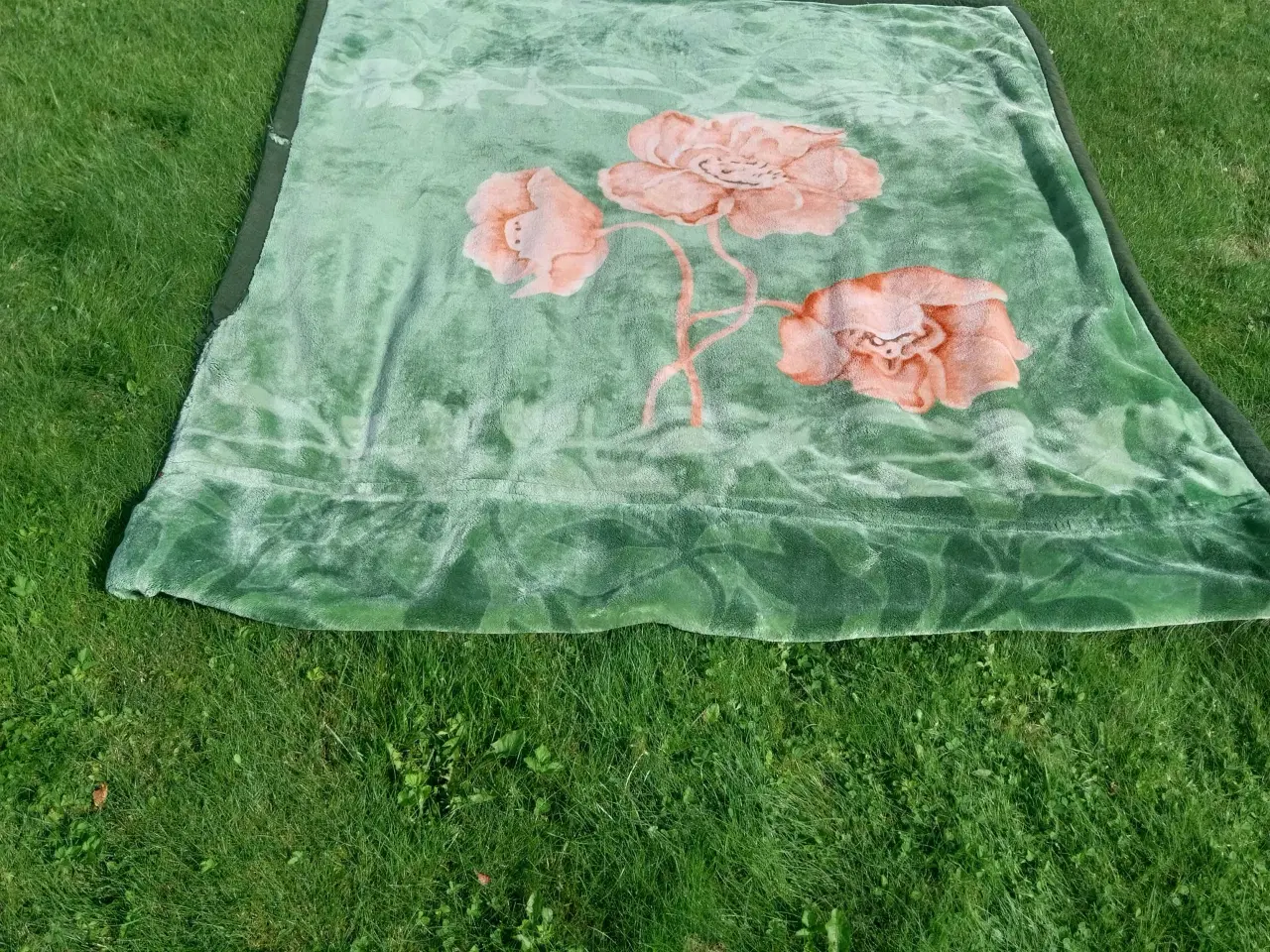 Billede 4 - Luxus tæppe 210 x 190 cm