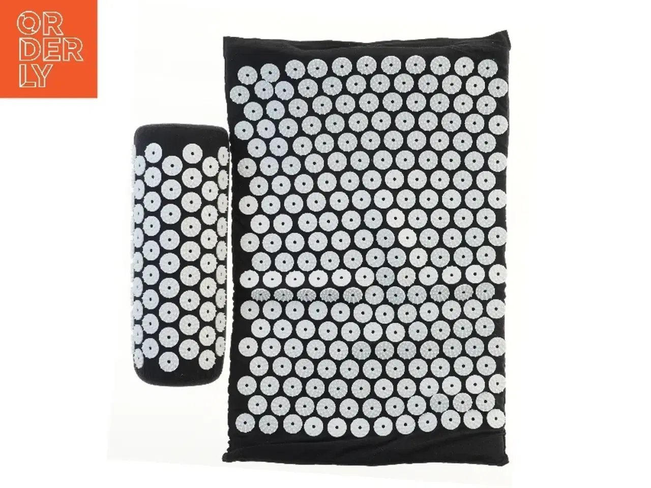 Billede 1 - Ubrugt, nyt sæt med Akupressurmåtte og pude (str. 64x40 & 37 cm)