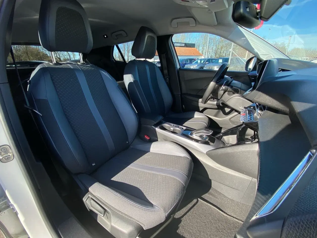 Billede 10 - Peugeot 2008 1,5 BlueHDi Allure Pack EAT8 130HK 5d 8g Aut.