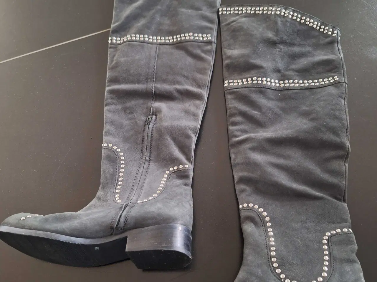 Billede 3 - Støvler str 39