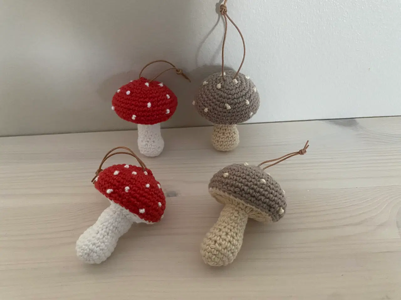 Billede 1 - Hæklede paddehatte