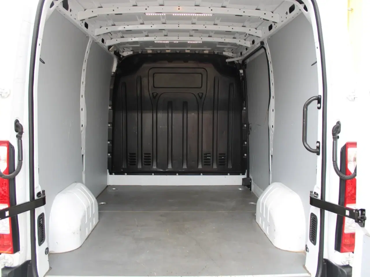 Billede 11 - Renault Master IV T28 2,3 dCi 135 L1H1 Kassevogn