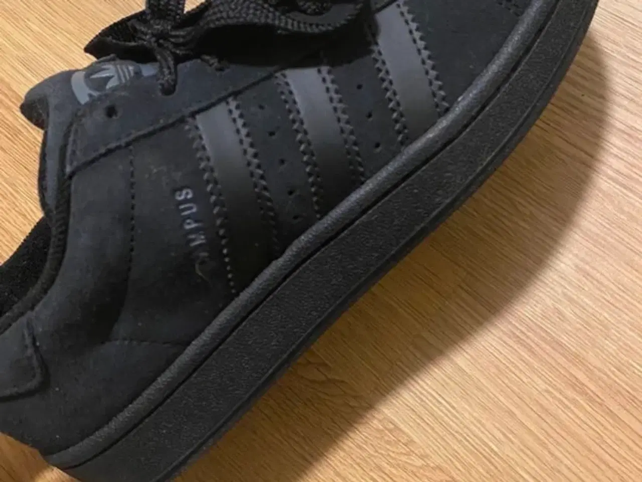 Billede 6 - Sælger et par adidas Campus