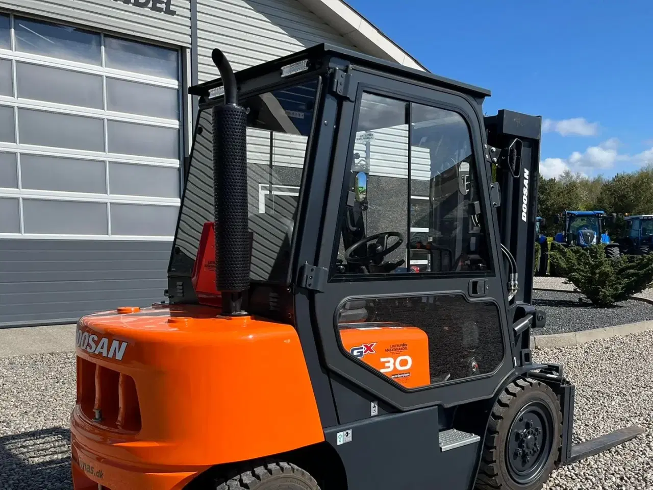 Billede 17 - Doosan D30 G med kabine og KUN 57 TIMER FRA NY, MED TIME GARENTI