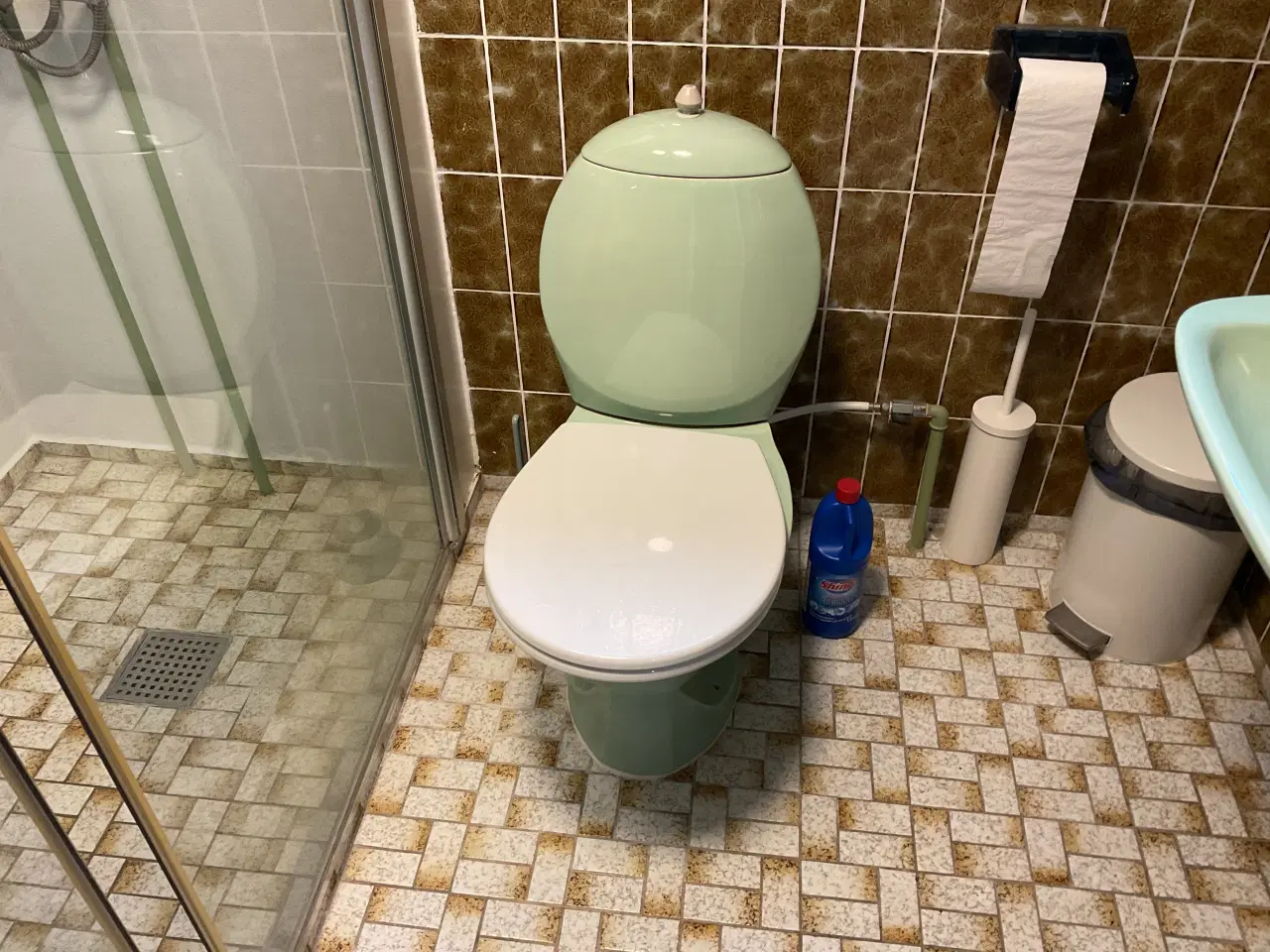 Billede 3 - Toilet og håndvask Ifø