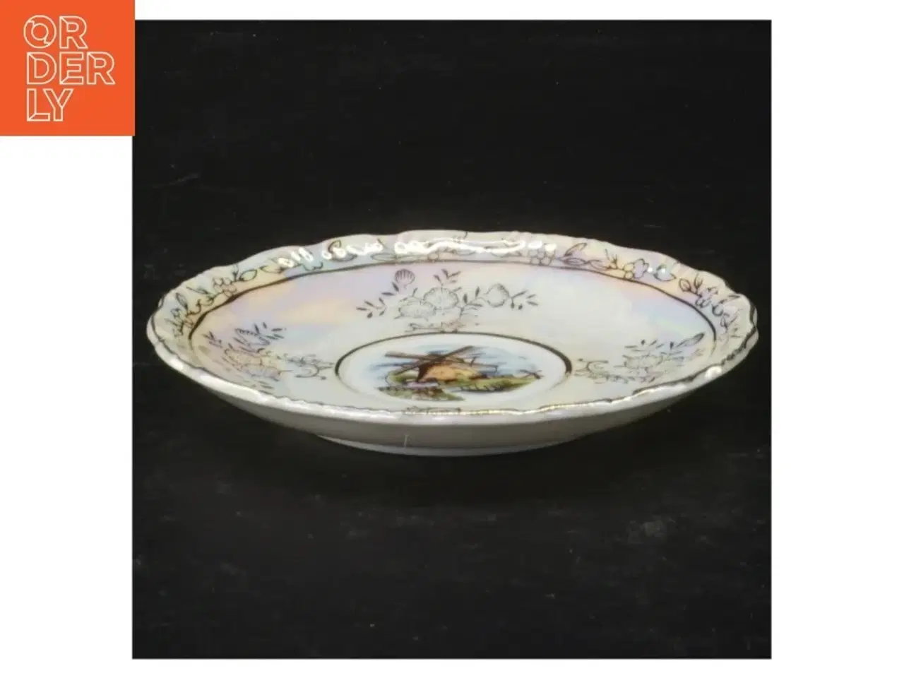 Billede 3 - Porcelænskop og underkop med guldkant (str. H 5 cm)