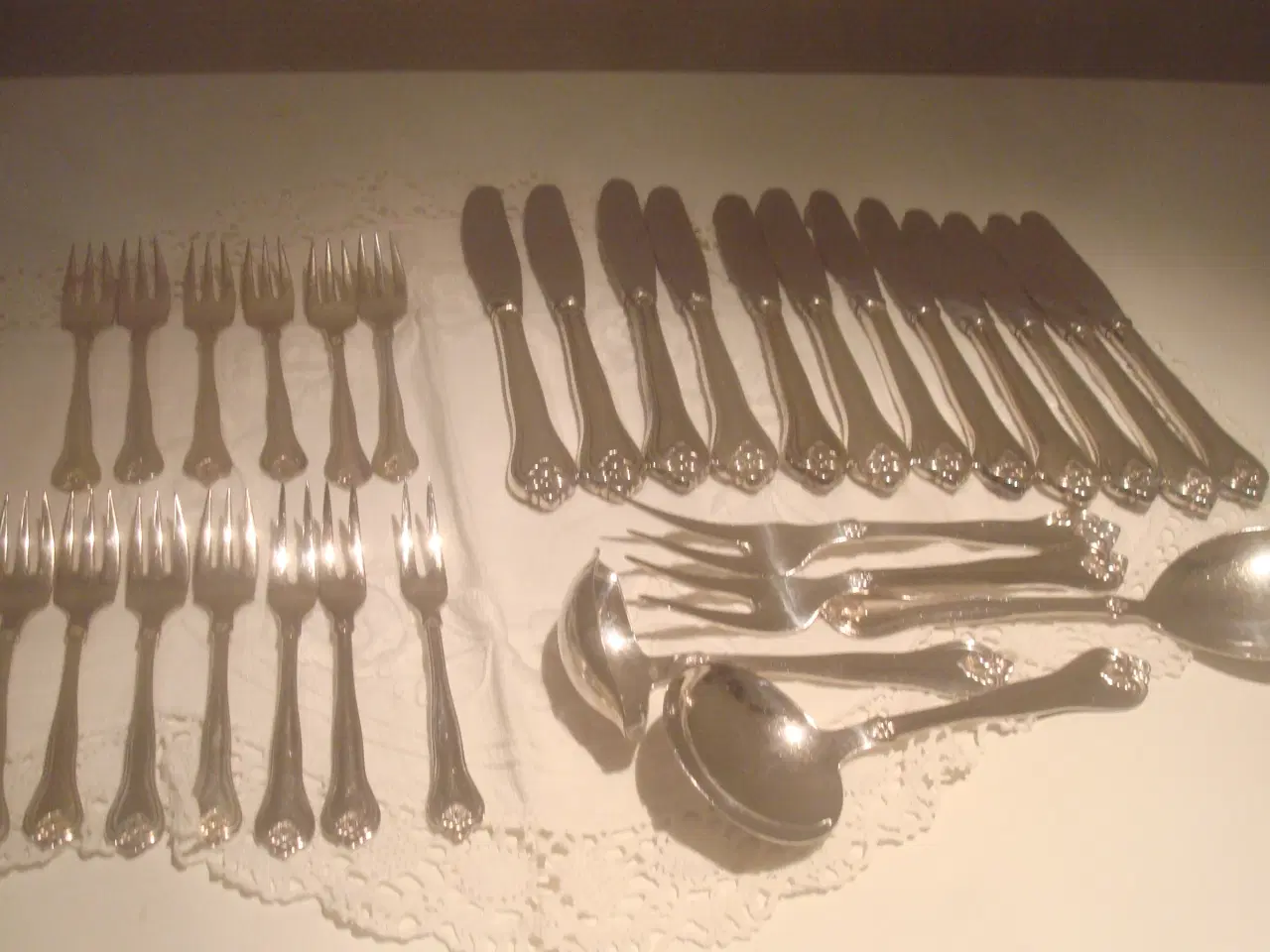 Billede 1 - HELLAS sølvknive, Kagegafler, serv.dele -pletsølv 