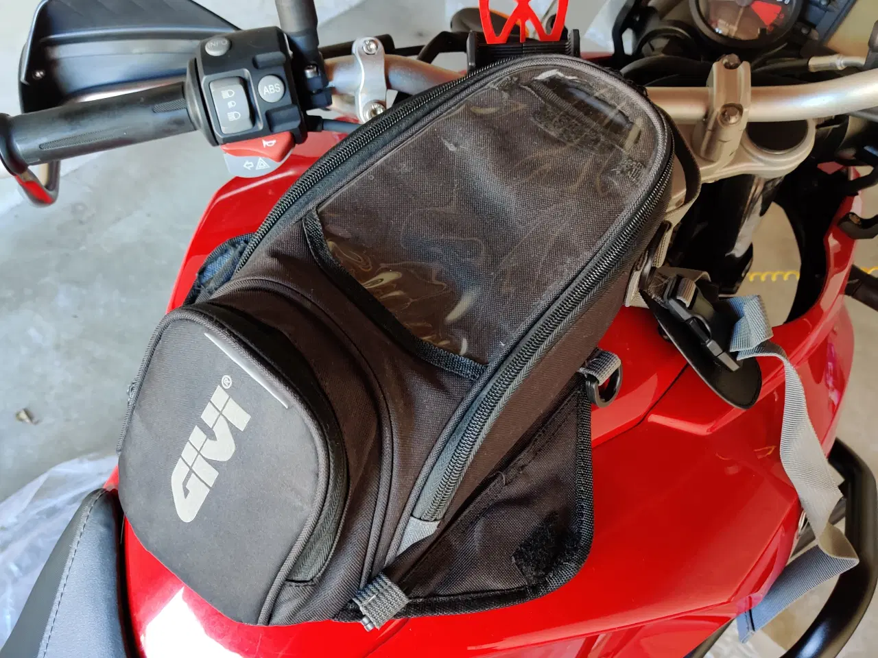 Billede 2 - GIVI tanktaske