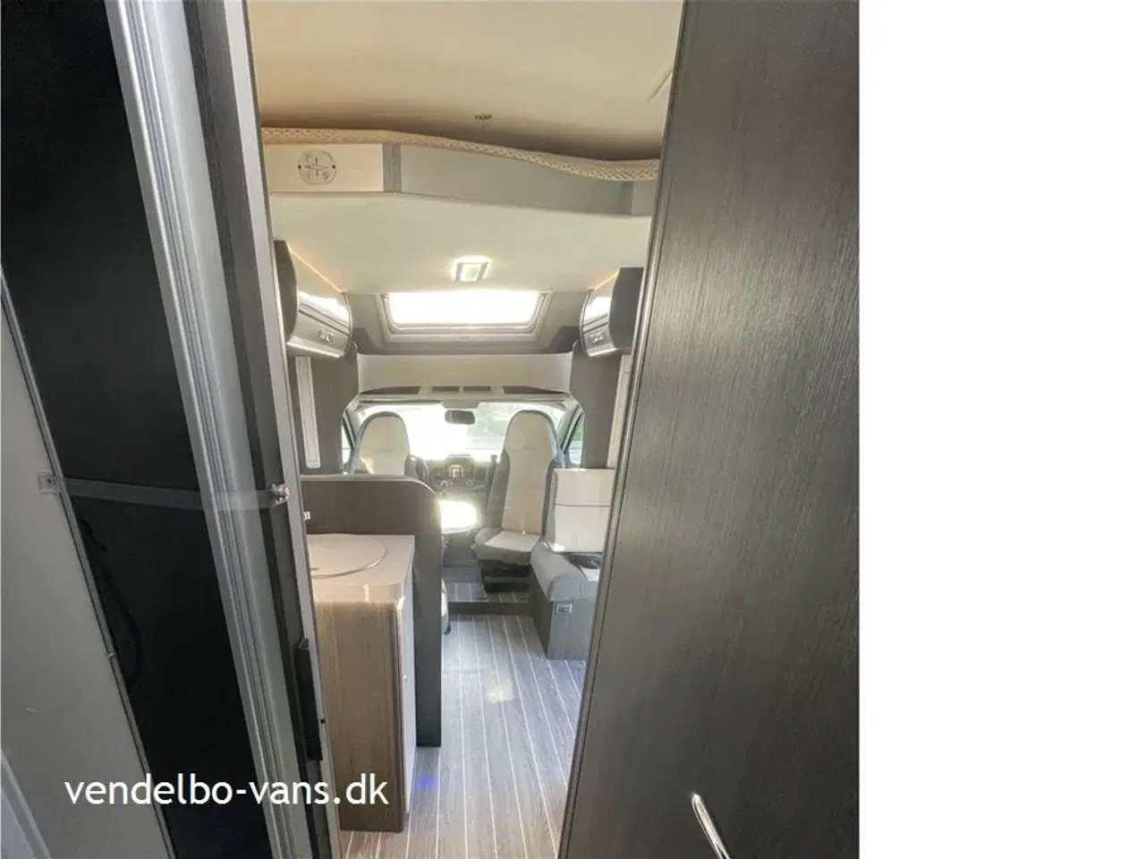 Billede 5 - 2023 - Rollerteam Kronos 284TL Comfort Power Selekt   Enkeltsenge og stor garage - masser af ekstra udstyr