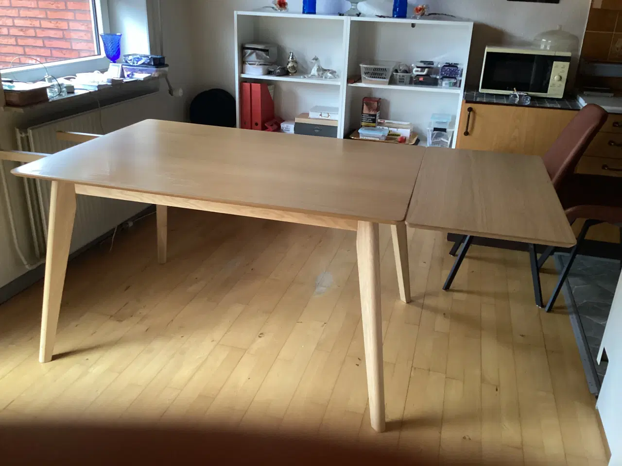 Billede 2 - Spisebord