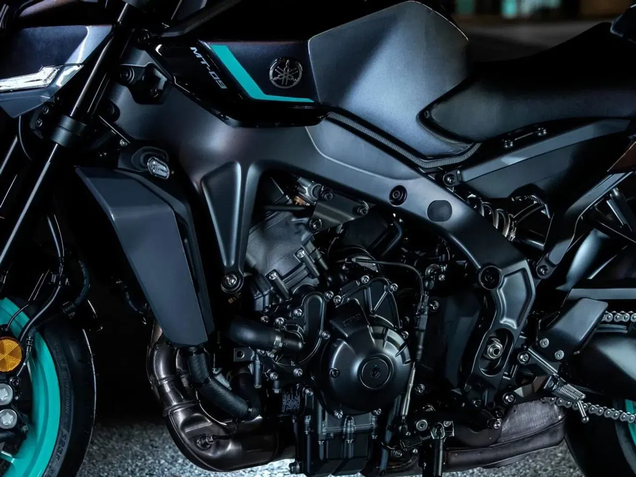 Billede 20 - Yamaha MT-09 Midnight Cyan