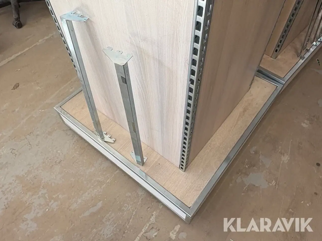 Billede 12 - Display med holdere på hjul 2 styk