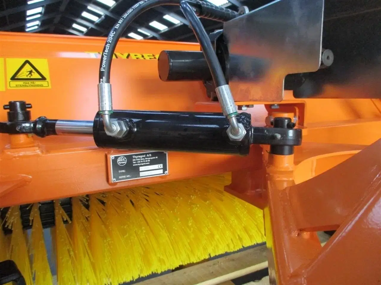 Billede 10 - Thyregod TK 1600 Komplet med kraftoverføringsaksel og hydraulisk sving