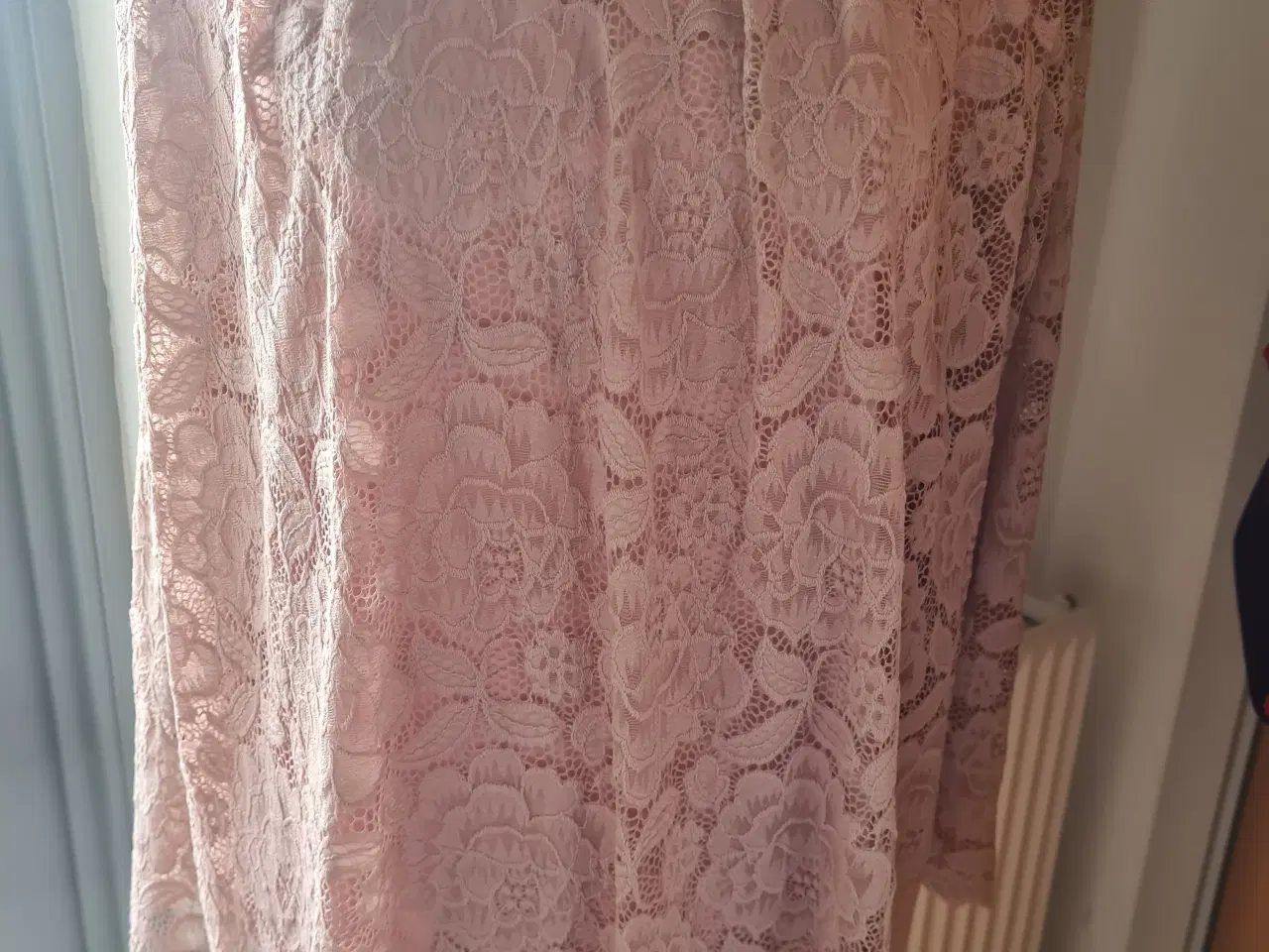 Billede 1 - Blonde bluse ca str 42-46 