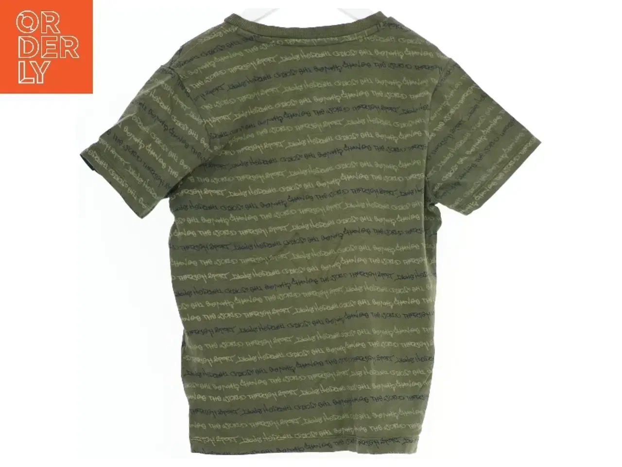 Billede 2 - T-shirt med grafik fra Hummel (str. 134)