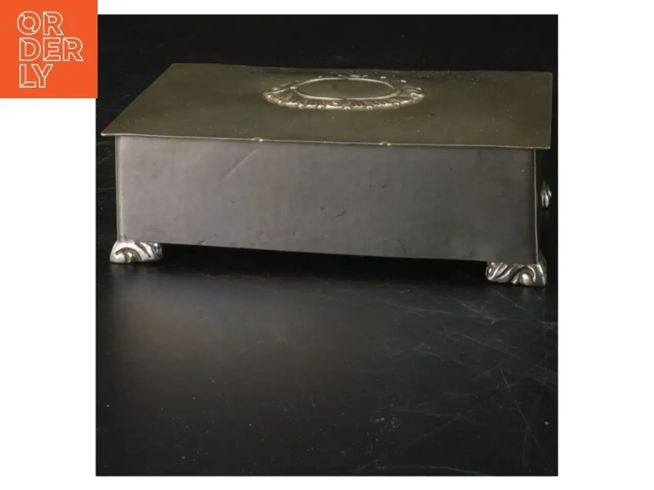 Billede 2 - Tin skrin med indgravering (str.  15x9,5x5 cm)