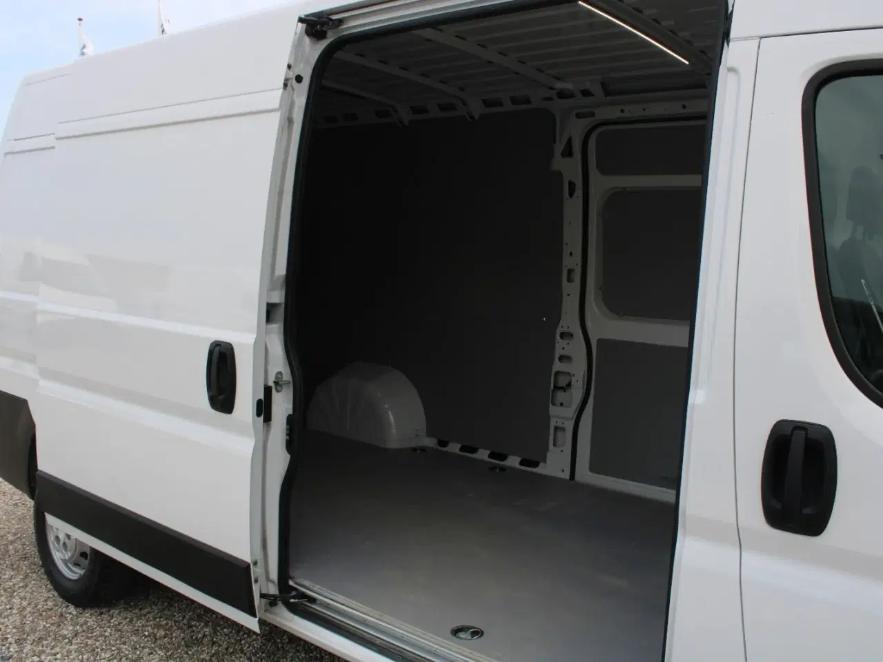 Billede 13 - Citroën Jumper 33 2,2 BlueHDi 140 L3H2 FlexLine