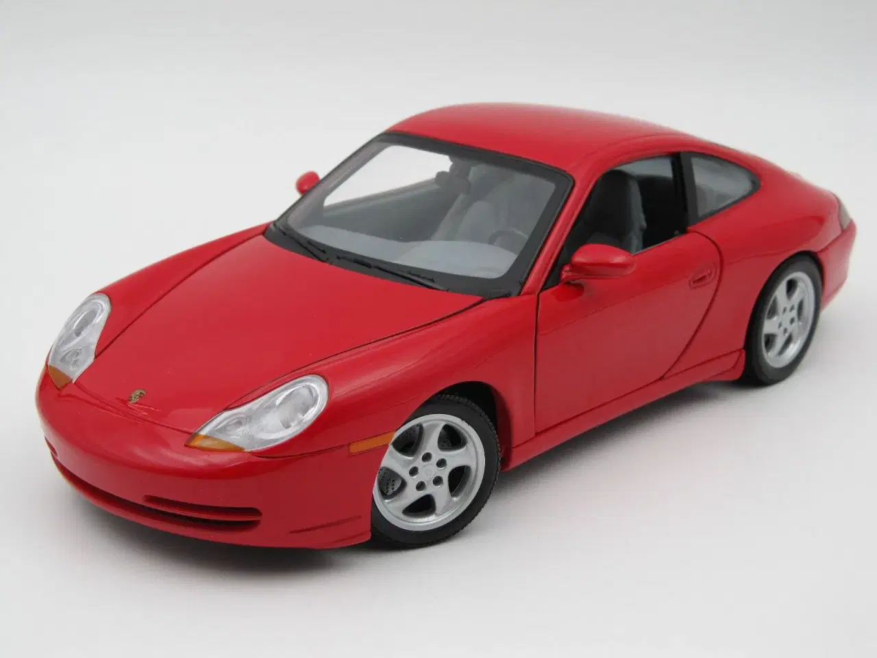 Billede 1 - 1997 Porsche 911 / 996 Carrera  - 1:18   