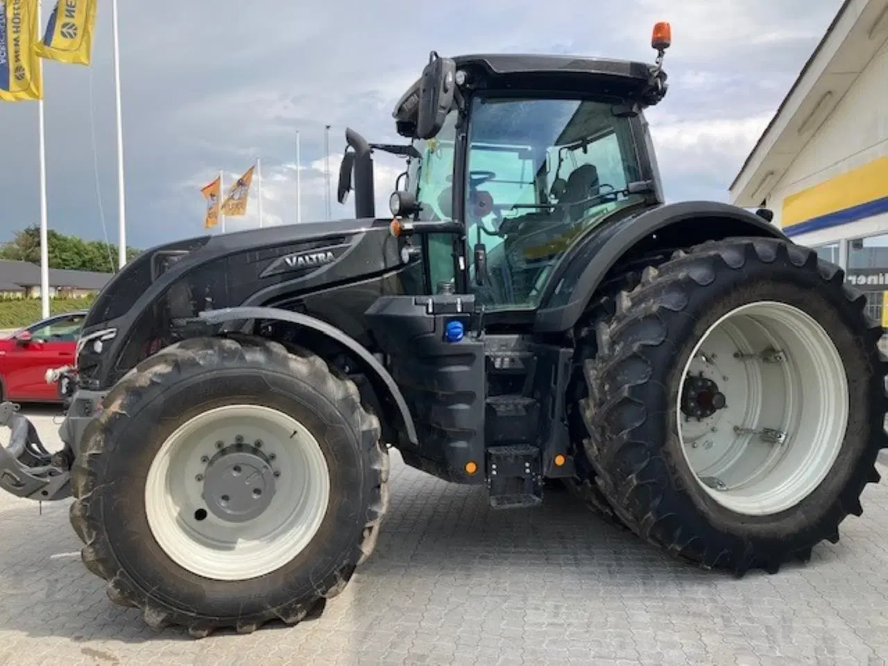 Billede 1 - Valtra S394