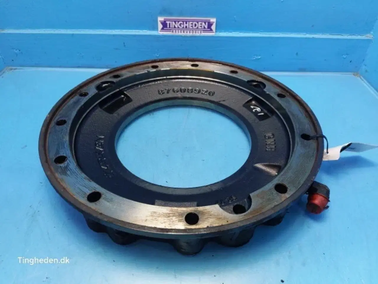 Billede 16 - New Holland T6 Afstandsstykke 5198628