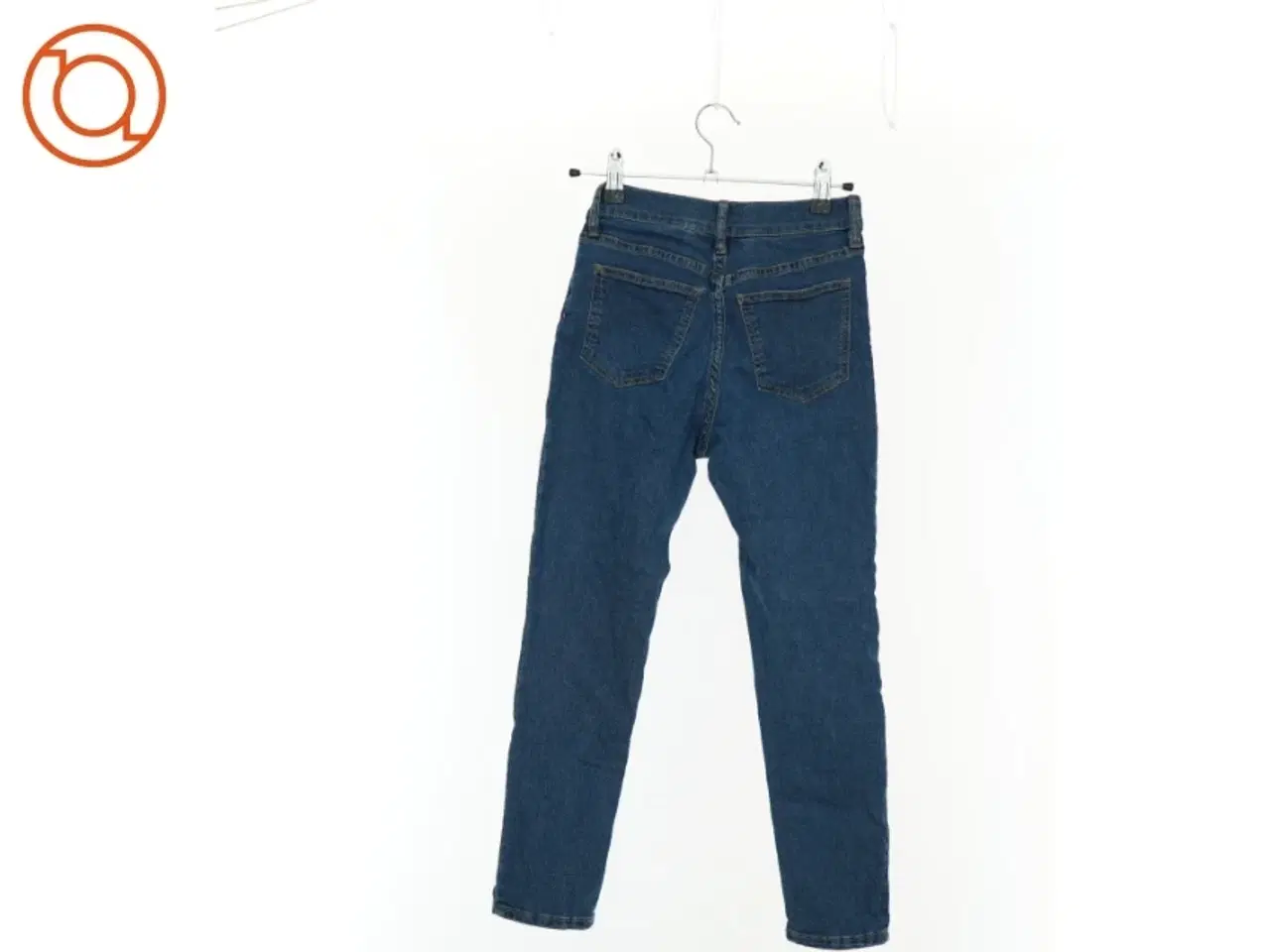 Billede 2 - Jeans fra H&M (str. 134 cm)