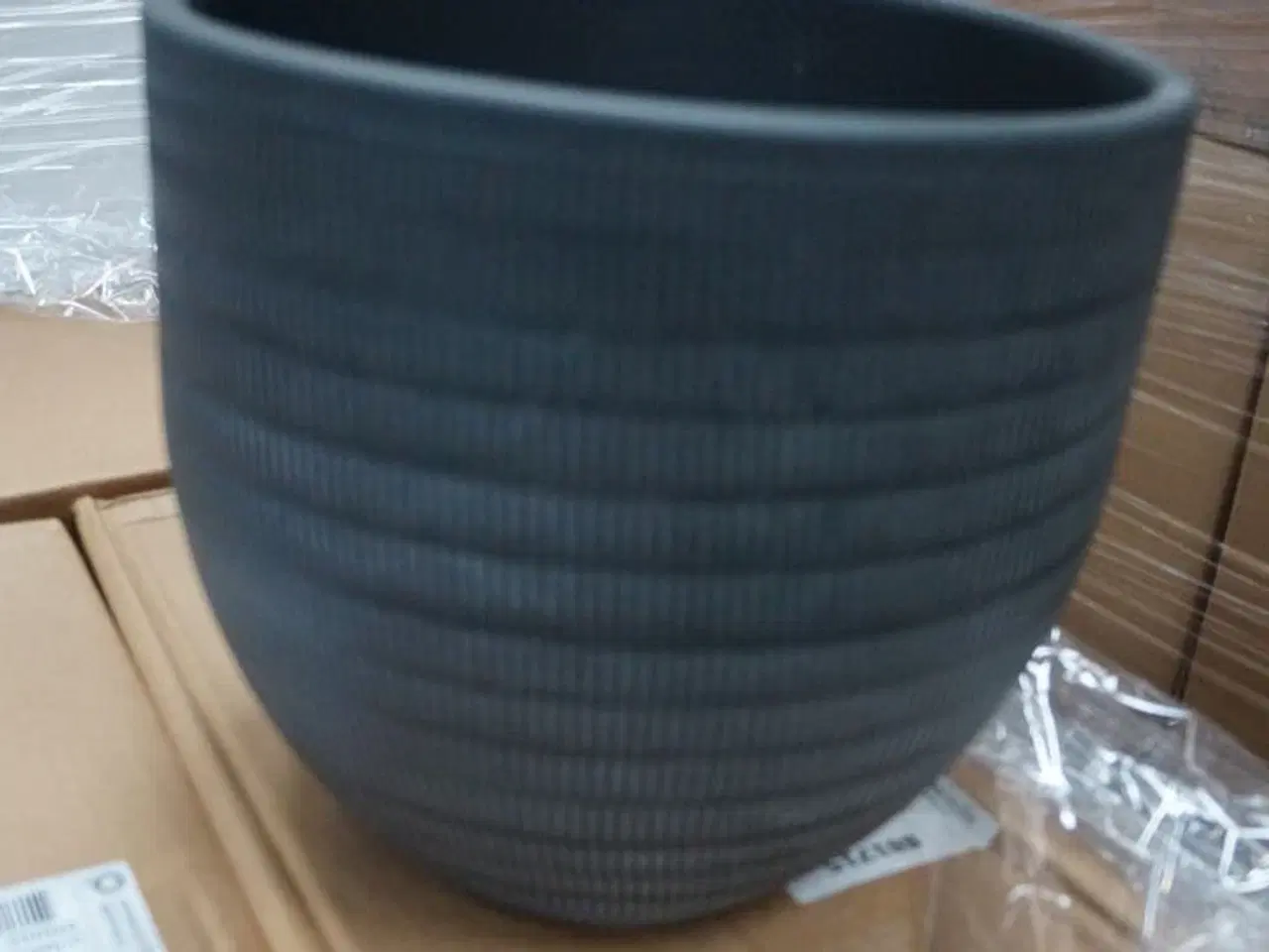 Billede 2 - Palle med diverse potter