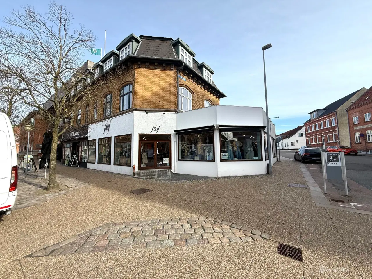 Billede 1 - Byens bedste beliggenhed