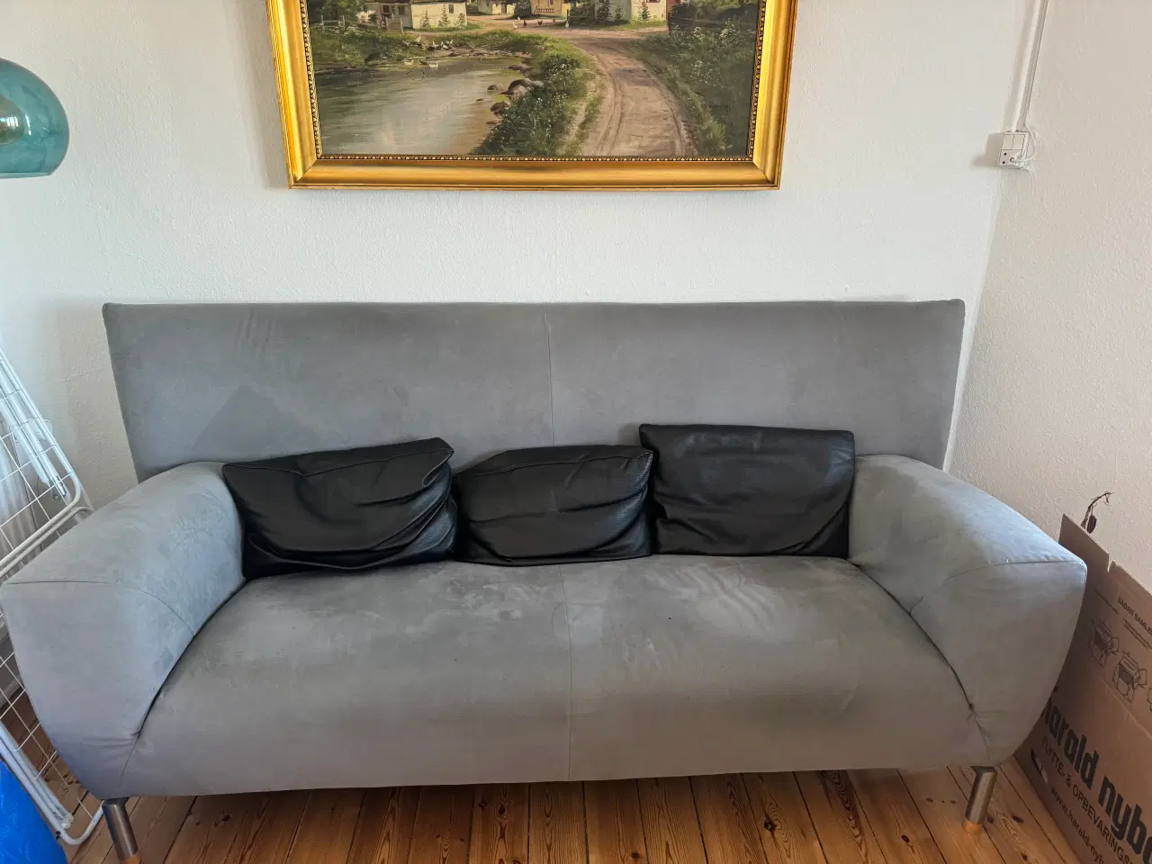 Billede 1 - Grå to-personers sofa 