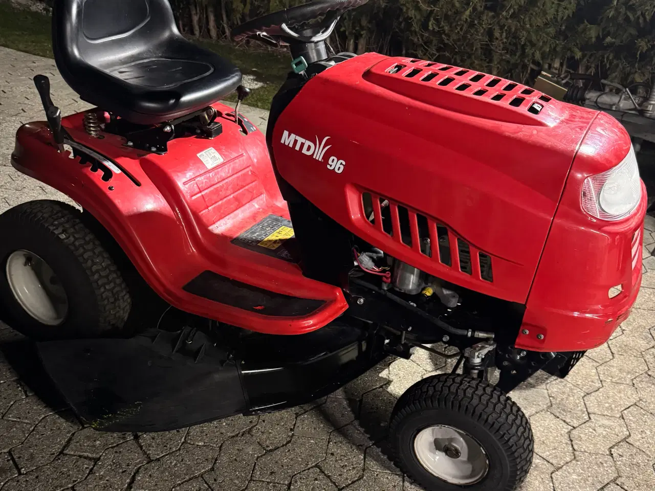 Billede 3 - MTD Havetraktor med klippebord