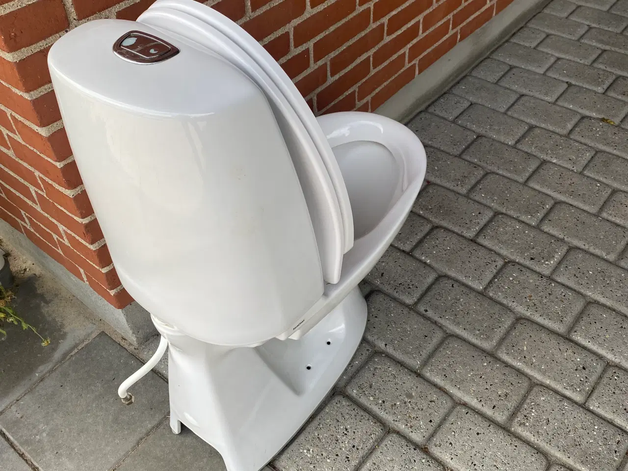 Billede 6 - Ifø sign toilet hvid, med soft close toiletsæde 