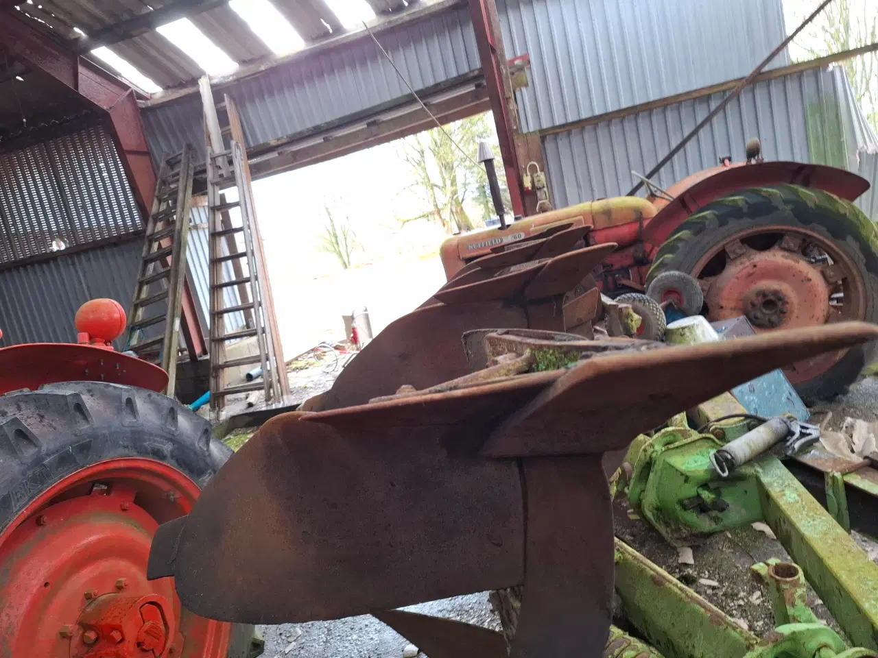 Billede 4 - fin 4 furet plov + tvillinghjul + cykel