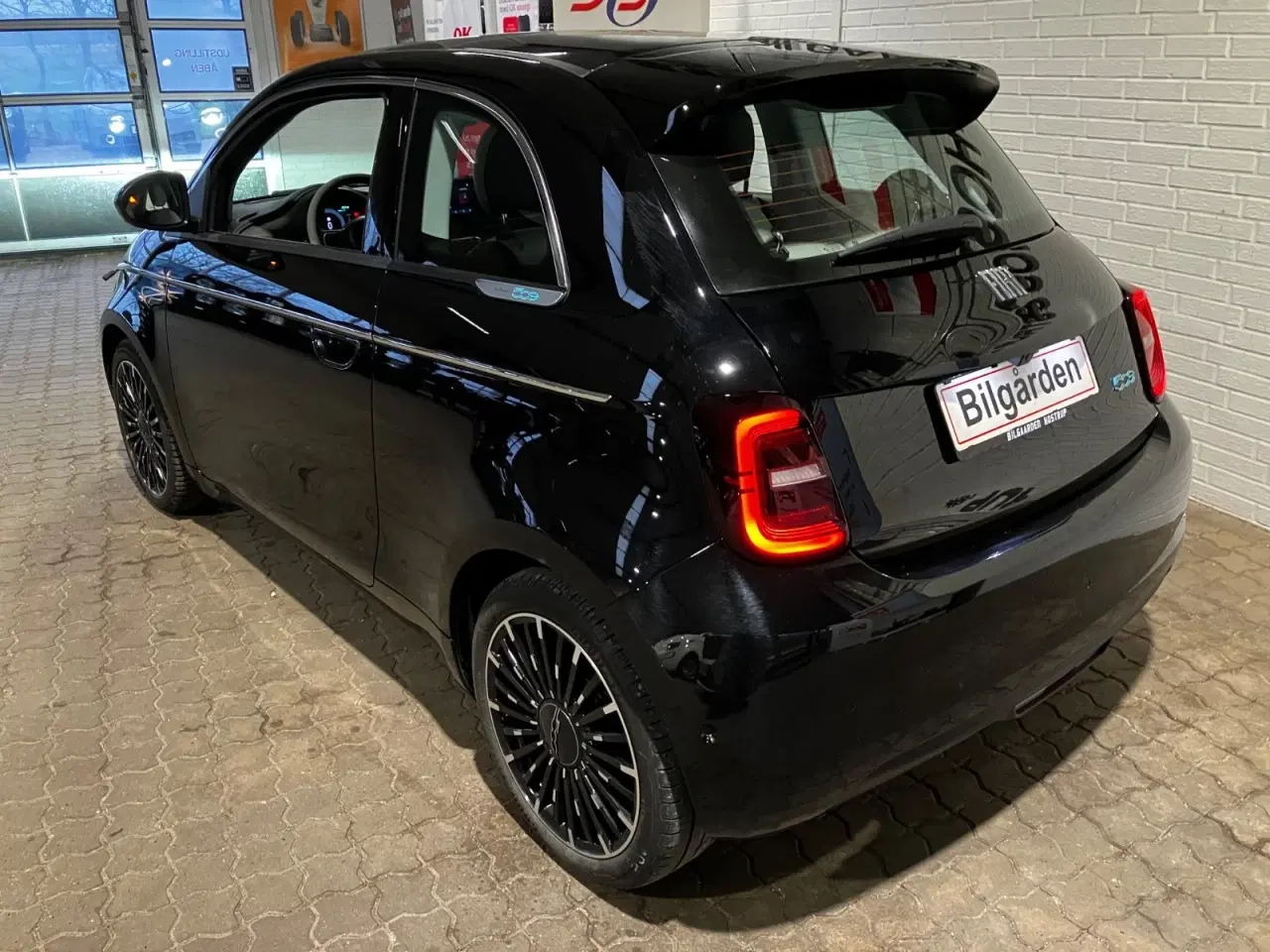 Billede 3 - Fiat 500e 42 la Prima