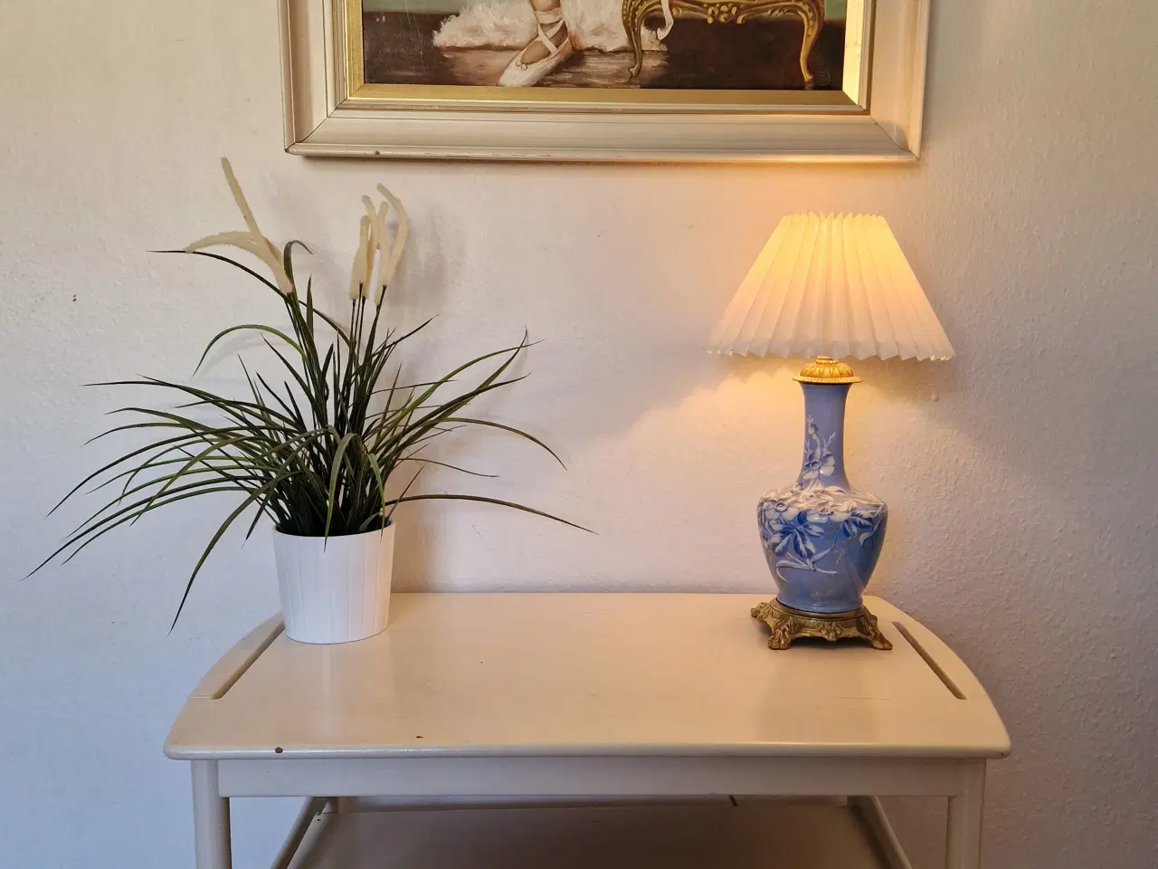 Billede 1 - Flot bordlampe i porcelæn