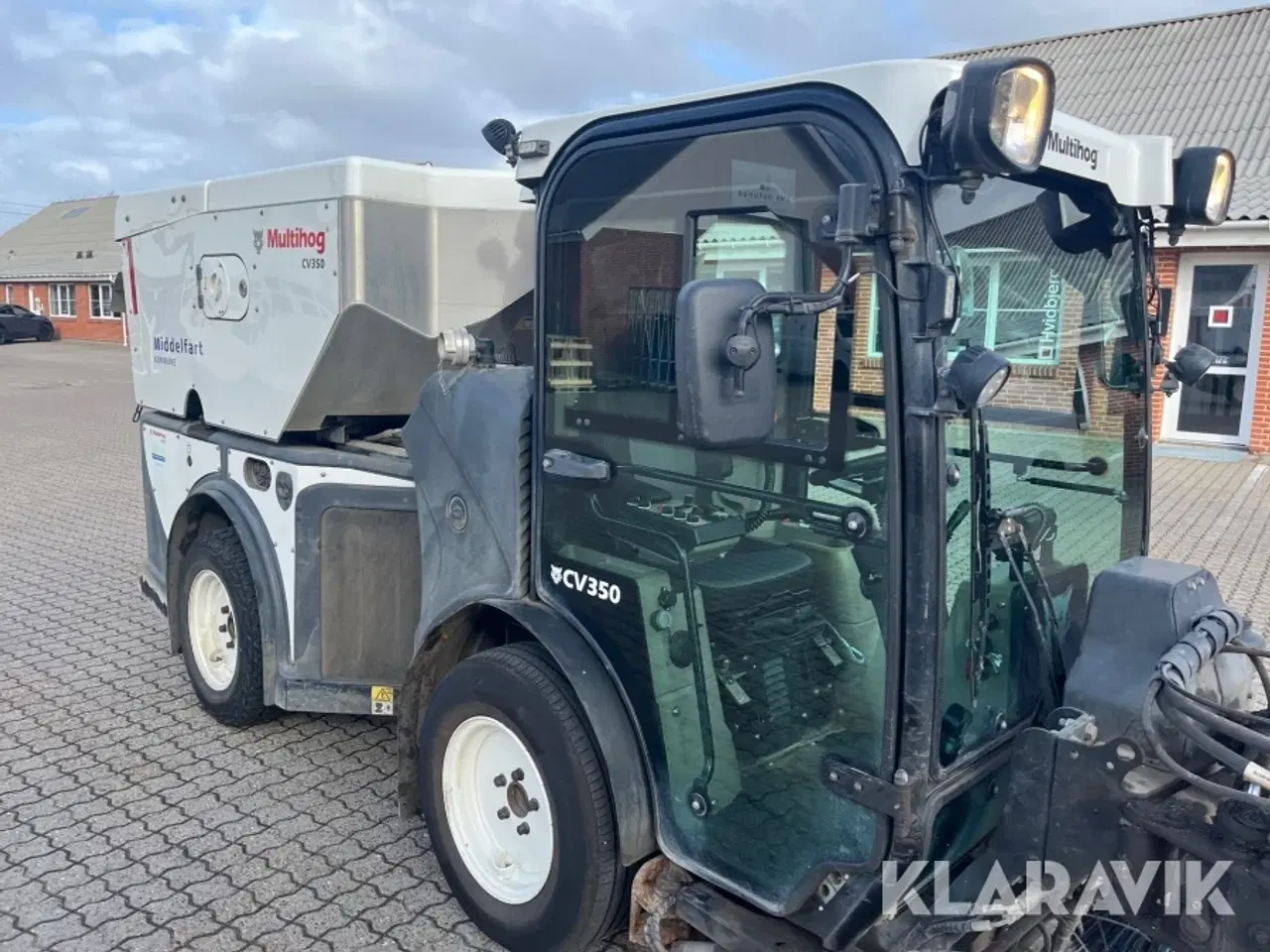 Billede 9 - Fejemaskine Multihog CV350