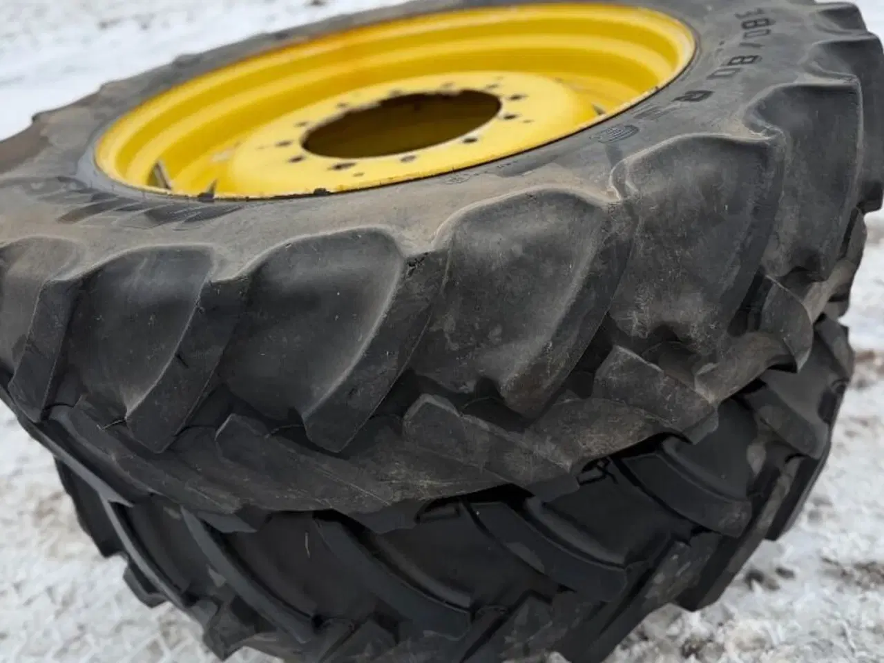 Billede 2 - Mitas 380/80 R38