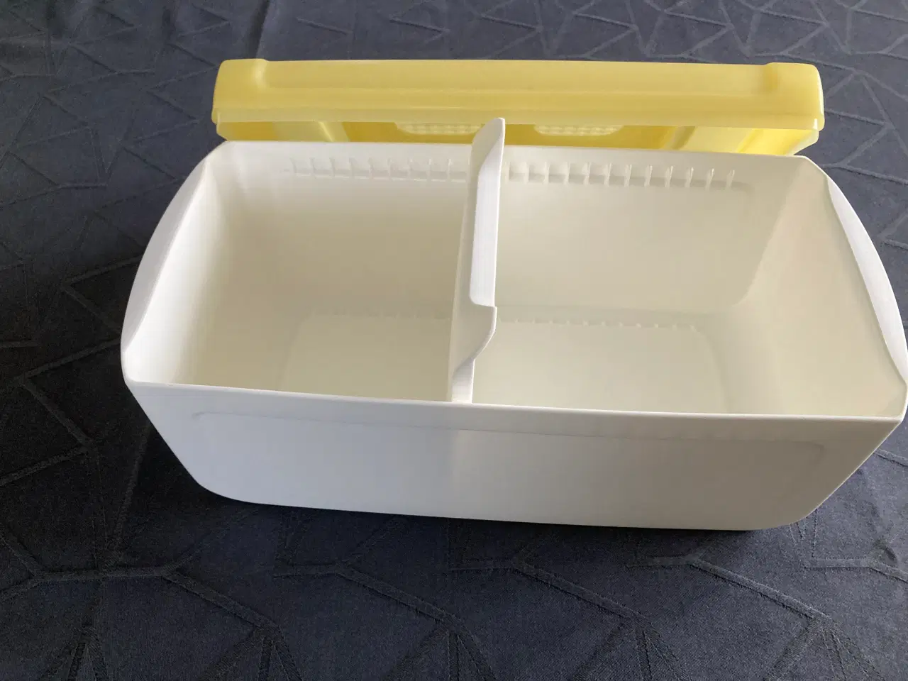 Billede 2 - Brødboks Tupperware