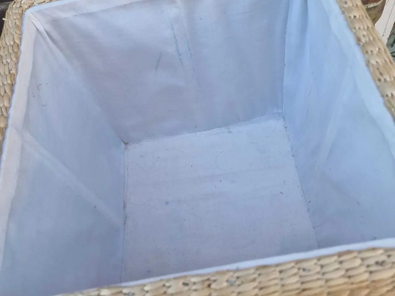 Billede 2 - Skammel og opbevaring