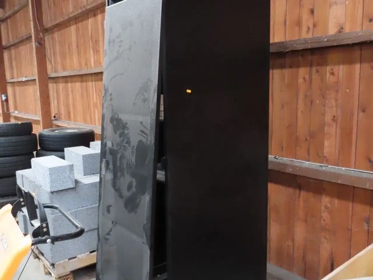 Billede 1 - Serverskab IBM