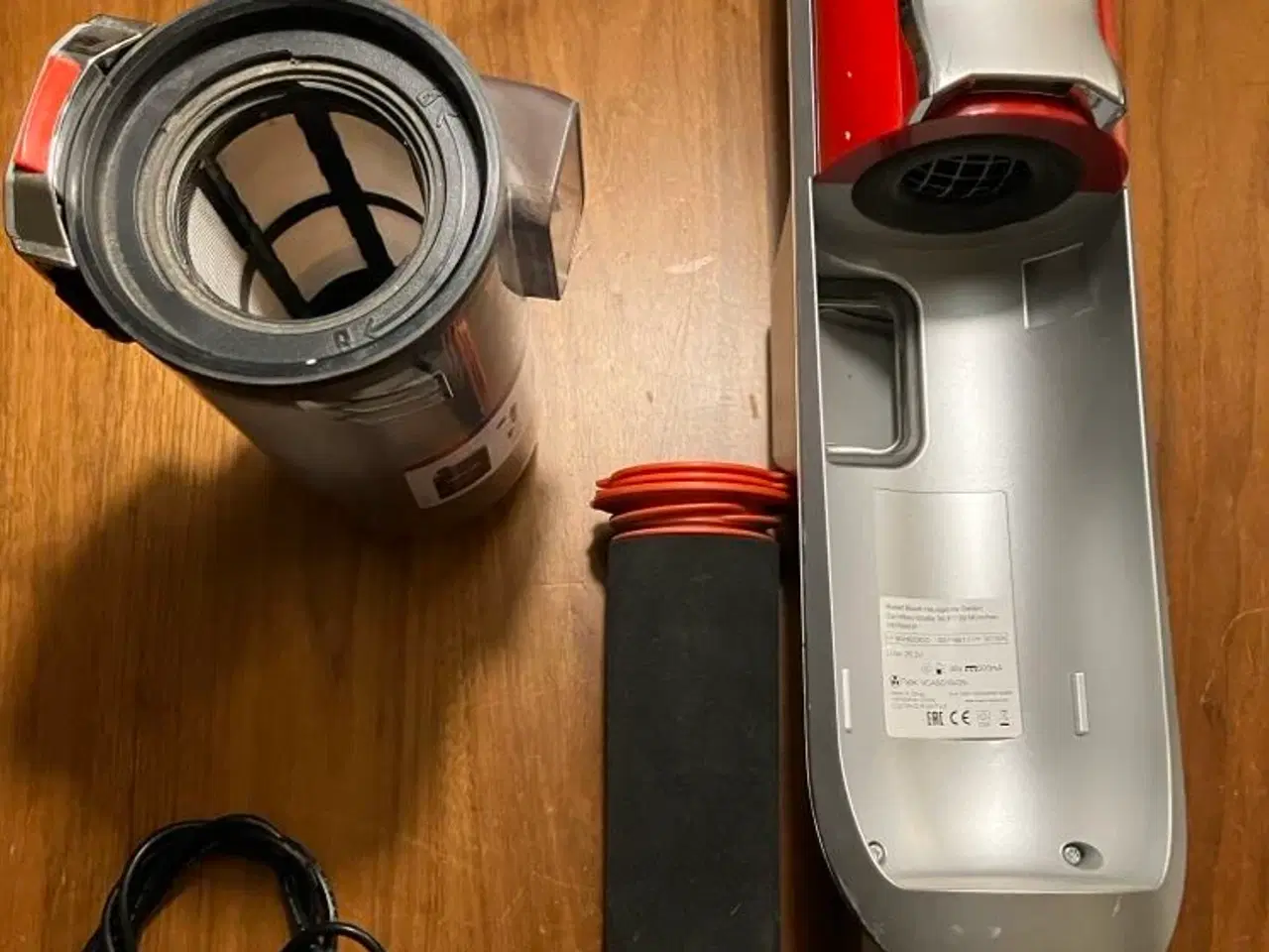 Billede 2 - Bosch Wireless Sweeper, 25.2v.  Good suction.