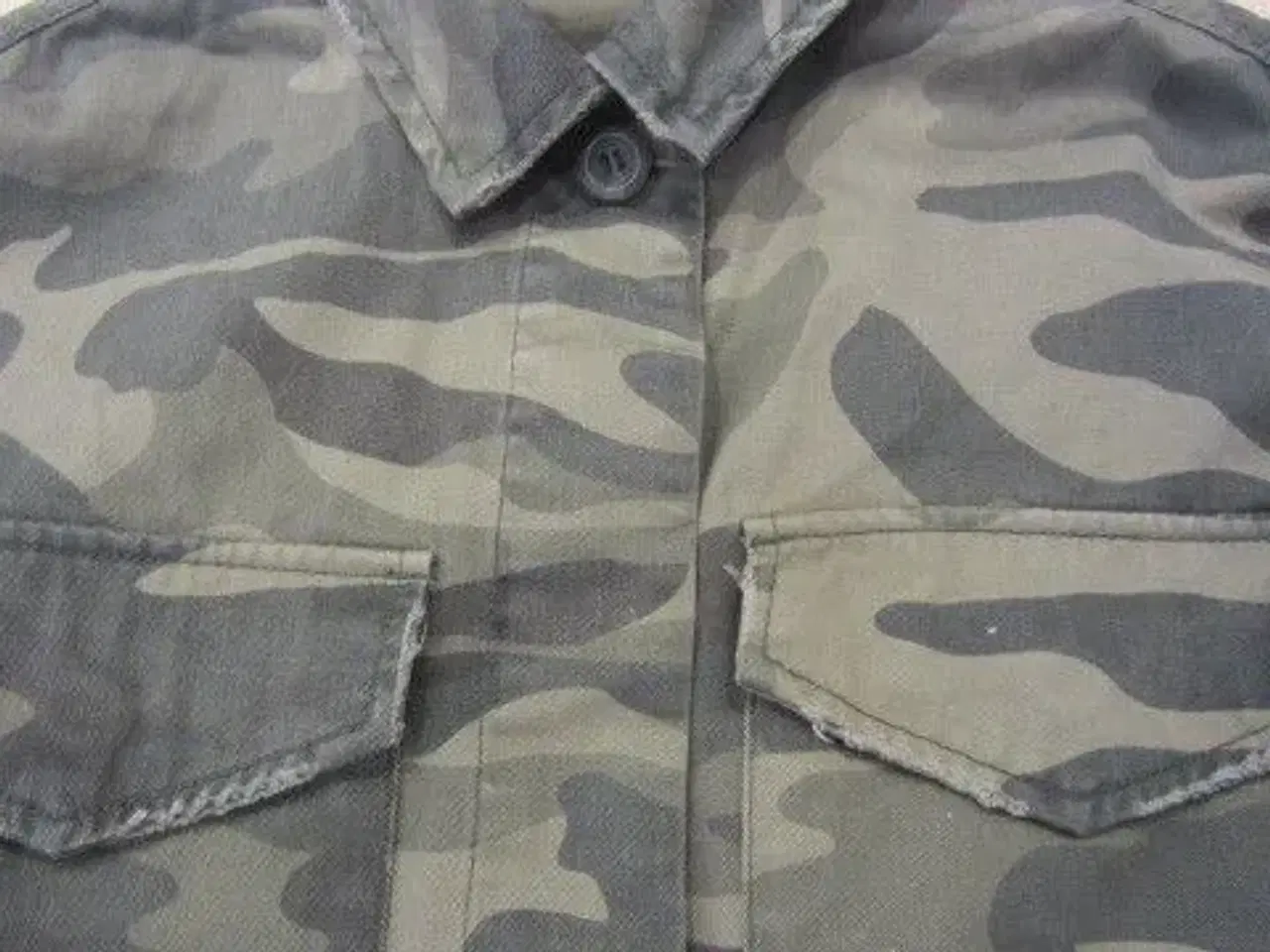 Billede 5 - Str. 32 / UK 4, camouflage jakke
